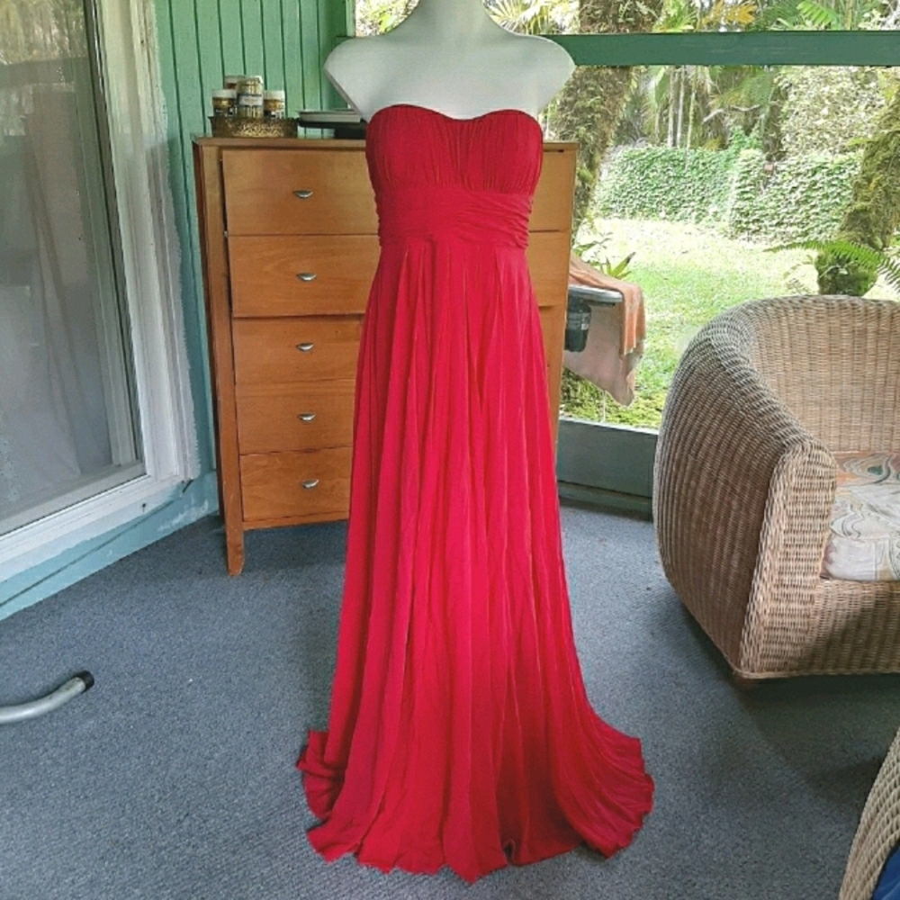 Aidan Mattox Red gown size 8 preowned